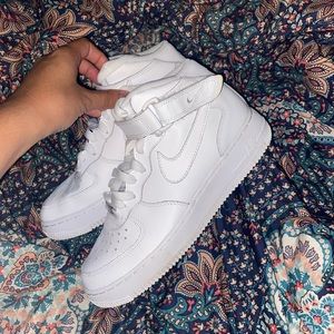 Nike Air Force Mid